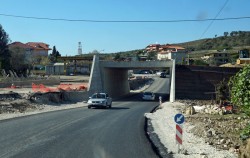 Mbrostar-Bruecke-SH4.jpg (109.97 KiB) 21046 mal betrachtet Mbrostar-Bruecke-SH4.jpg