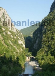 Ura_e_Fragezeichen.jpg (58.7 KiB) 43739 mal betrachtet Ura_e_Fragezeichen.jpg