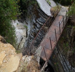 Brücke Bogove-Wasserfall.jpg (189.16 KiB) 11304 mal betrachtet Brücke Bogove-Wasserfall.jpg