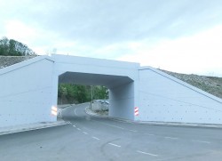Eisenbahnbrücke1.jpg