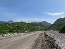 Rr Arberit im Tal.jpg