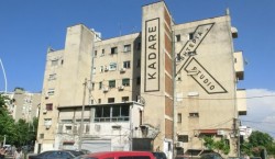 Kubistischer Wohnblock.jpg