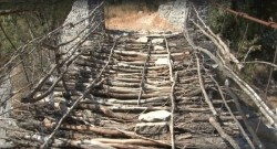 Brücke am Wasserfall1.jpg