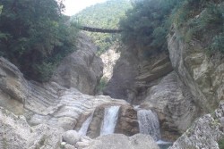 Brücke am Wasserfall2.jpg