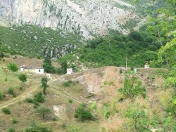 Eingang zum Bunker Staatskasse.jpg