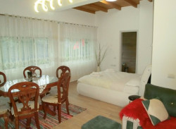 Villa Golliku Peshtan Zimmer.jpg