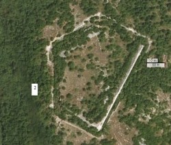 Objekt2  400 Meter Koordinate 41.720259° N ,19.703646° E.jpg