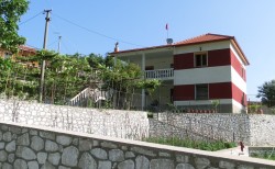 Gästehaus Mataj Vranisht.jpg