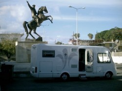 Dipkarpaz - Schlafen unter Atatürk (Kopie).JPG